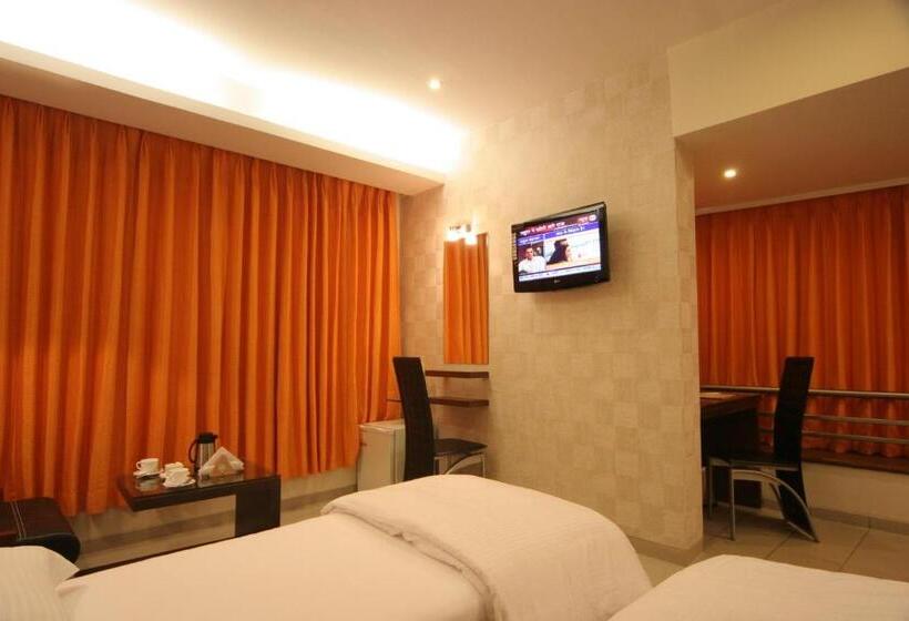 غرفة سوبيريور, Pride Biznotel Alkapuri Near Vadodara Airport