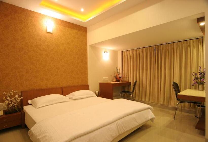 جناح, Pride Biznotel Alkapuri Near Vadodara Airport