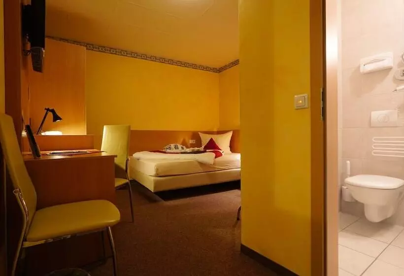 اتاق استاندارد یک نفره, Design Hotel Rangau