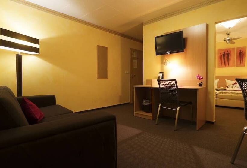 Студия Стандарт, Design Hotel Rangau