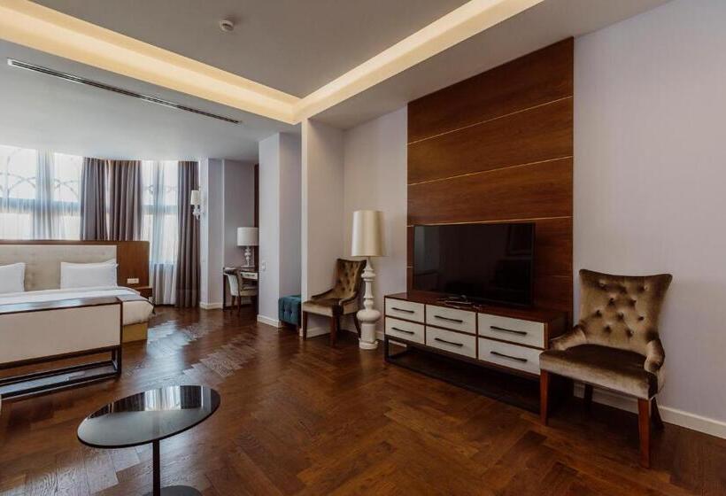 سوییت اجرایی, Golden Palace Batumi Hotel & Casino