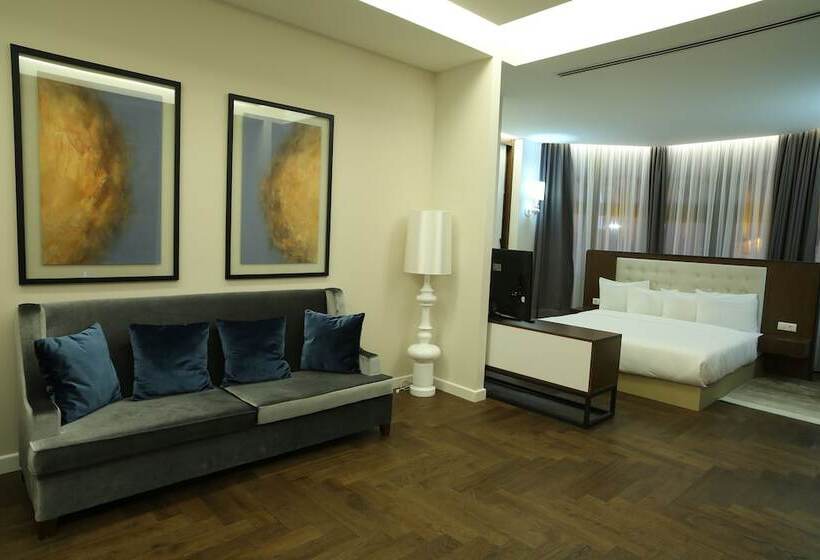 سوییت اجرایی, Golden Palace Batumi Hotel & Casino
