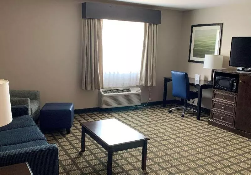 スイート, Best Western North Bryant Inn