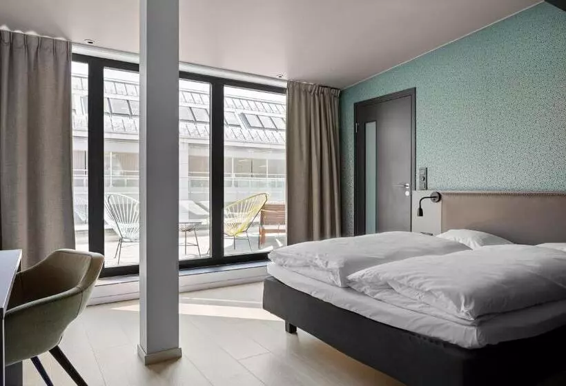 اتاق استاندارد با بالکن, Comfort Hotel Xpress Central Station