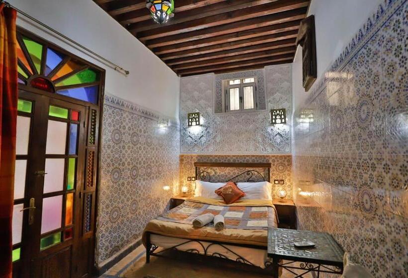 اتاق اکونومی, Dar El Yasmine