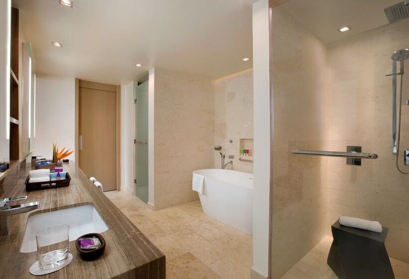 سوییت با چشمانداز دریا, Hyatt Zilara Rose Hall Adults Only All Inclusive