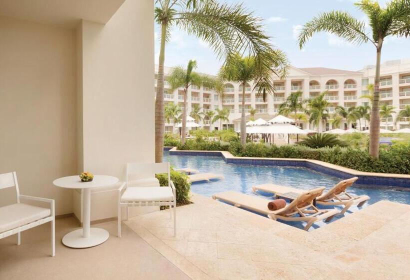 Standard swim-up room, Hyatt Zilara Rose Hall Adults Only All Inclusive