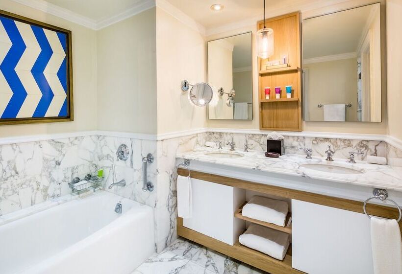 سوییت با چشم‌انداز دریا, Hyatt Zilara Rose Hall Adults Only All Inclusive