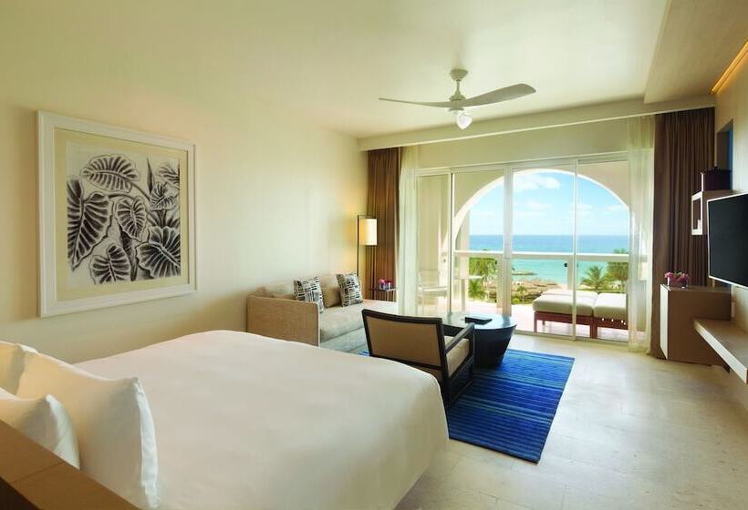 سوئیت جونیور با تخت بزرگ, Hyatt Zilara Rose Hall Adults Only All Inclusive