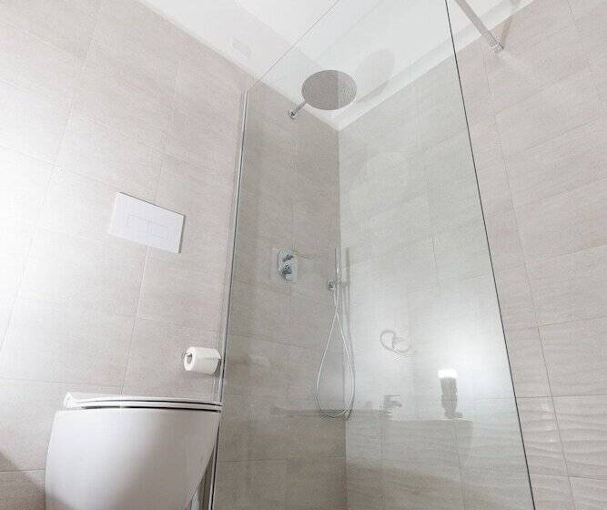 غرفة قياسية ثلاثية, Ispinigoli