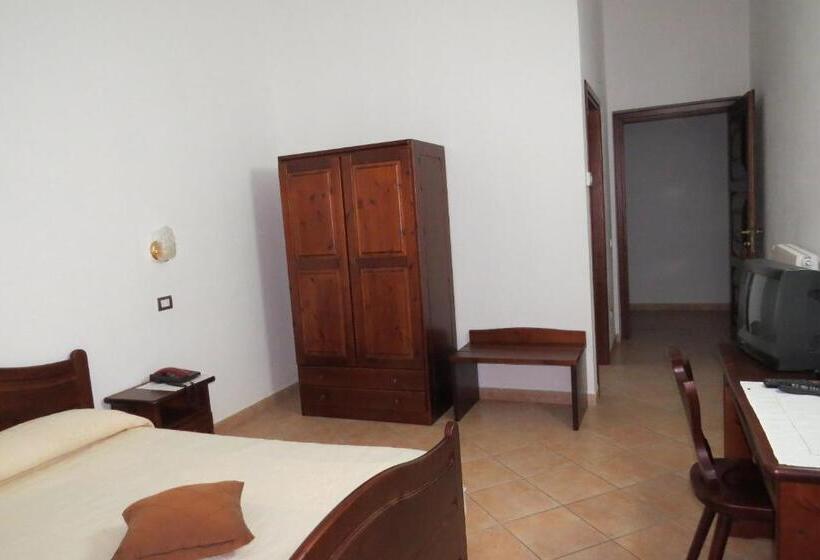 غرفة أساسية, Ispinigoli