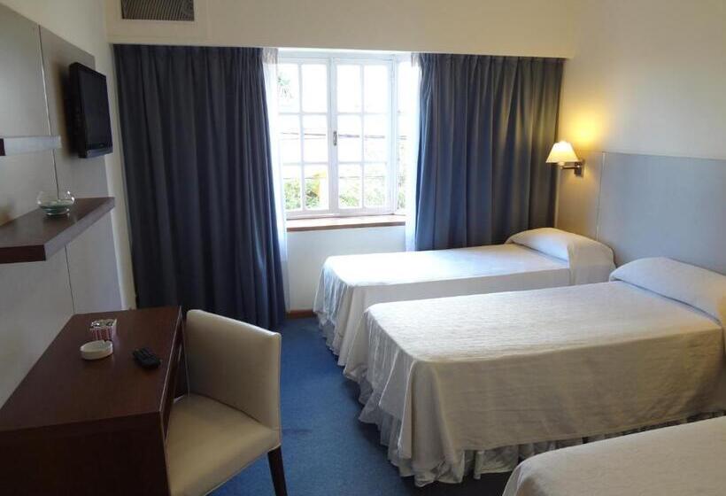 اتاق لوکس سه تخته, Los Tilos Hotel Y Spa By Cph