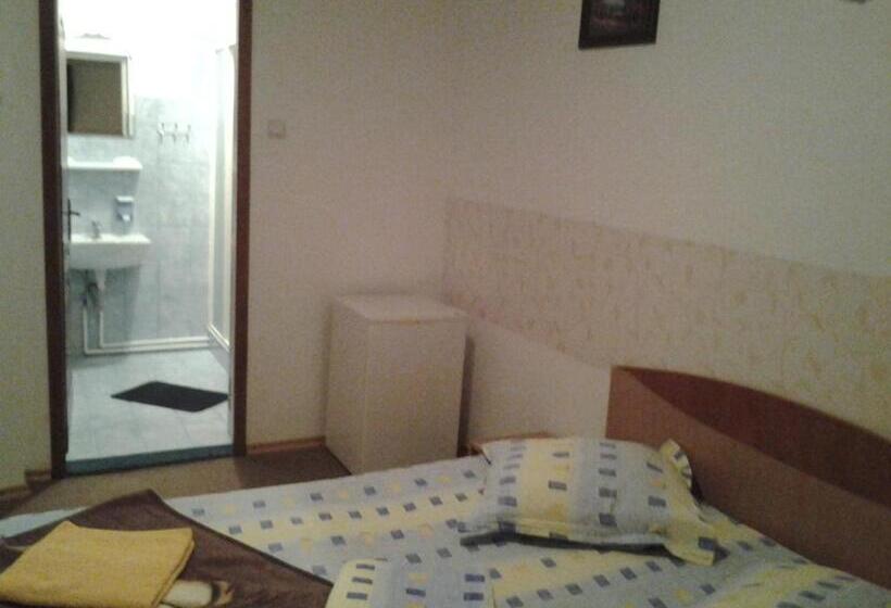 Номер Стандарт, Pensiunea Raffael