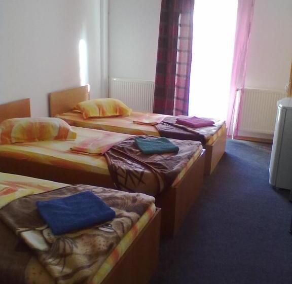 Номер Стандарт Трехместный, Pensiunea Raffael