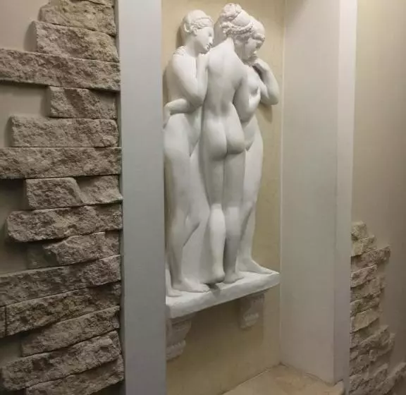 Suite, Prestige