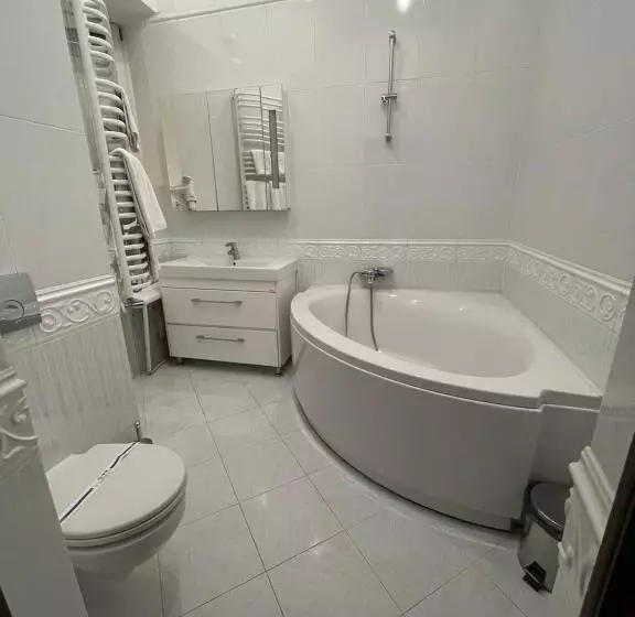 Suite, Prestige