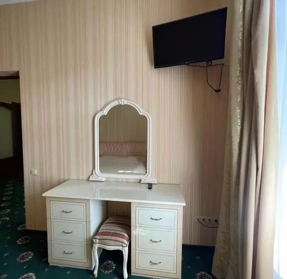 Suite, Prestige