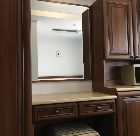 غرفة قياسية سرير كينج, Prestige