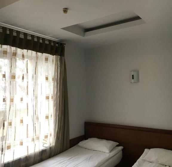 غرفة قياسية, Prestige