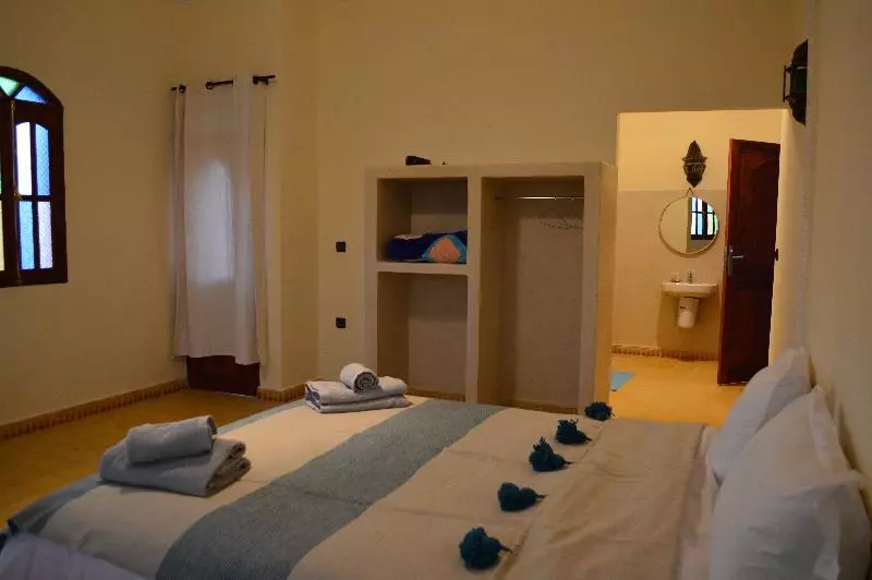 Pokój klasy Biznes, Ramada Linyi North