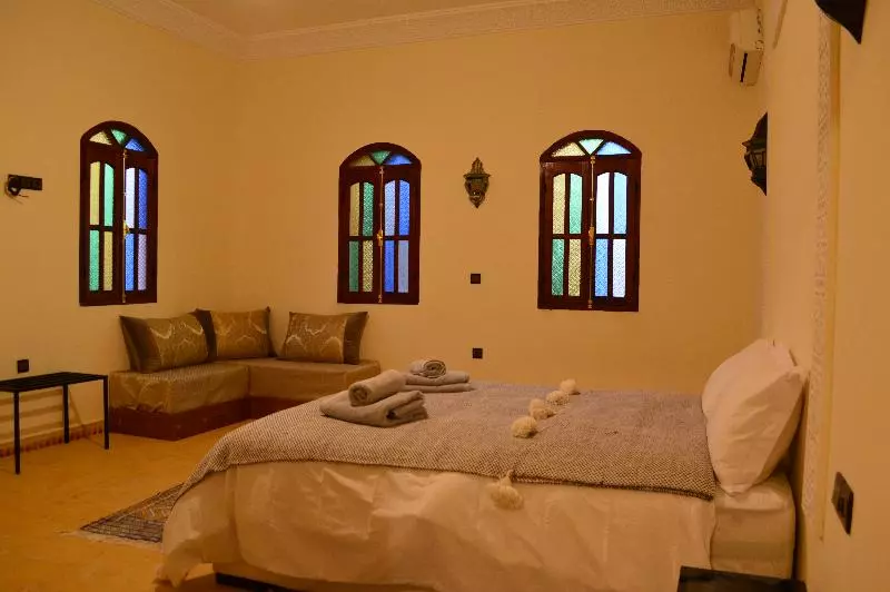 Pokój klasy Biznes, Ramada Linyi North