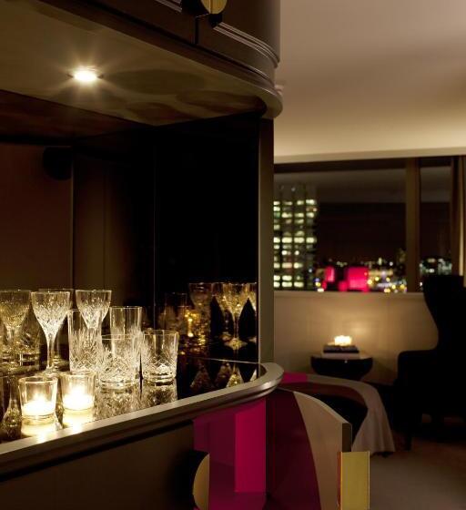 غرفة سوبيريور, Sea Containers London