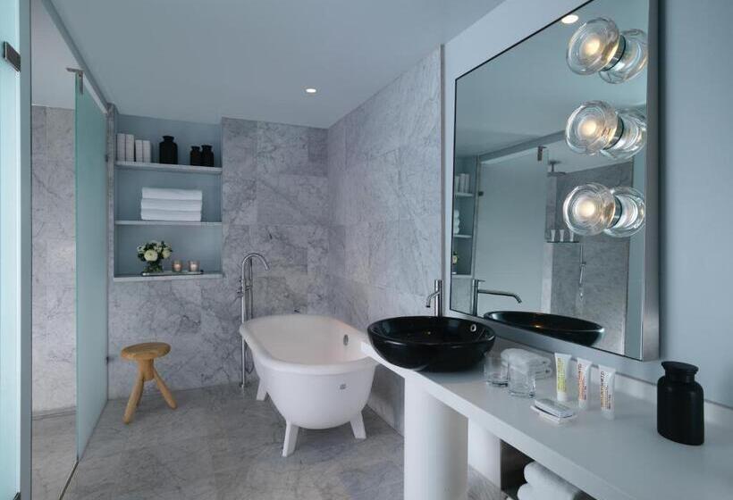 스탠다드 스튜디오, Sea Containers London