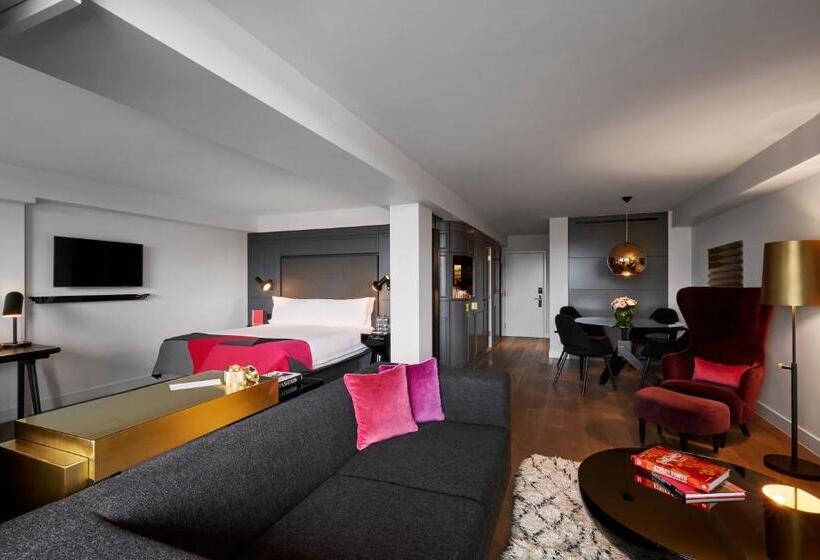 جناح مطل على البحر, Sea Containers London