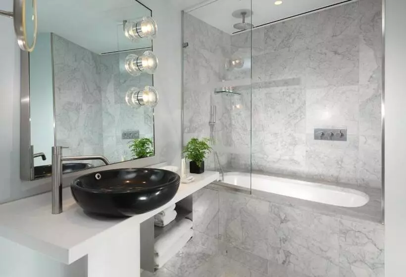 Superior Room, Sea Containers London