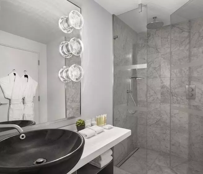 Suite with Views, Sea Containers London
