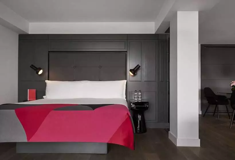 Suite with Views, Sea Containers London