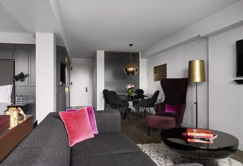 جناح ذو إطلالة, Sea Containers London