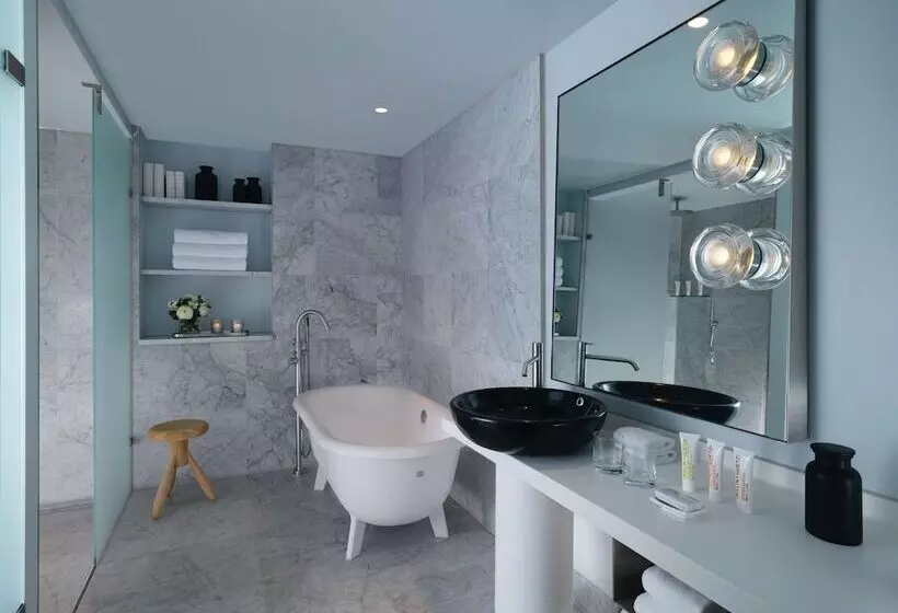Standard Studio, Sea Containers London