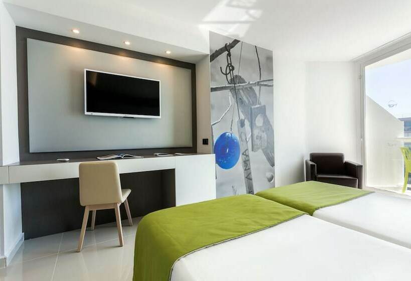 스탠다드 룸 풀장 전망, The Ibiza Twiins 4* Sup