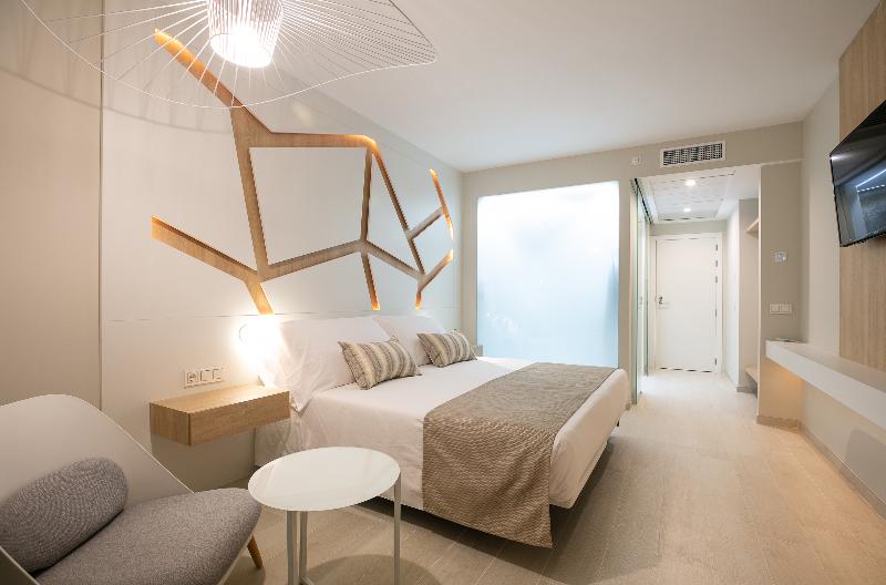 스탠다드 룸 풀장 전망, The Ibiza Twiins 4* Sup