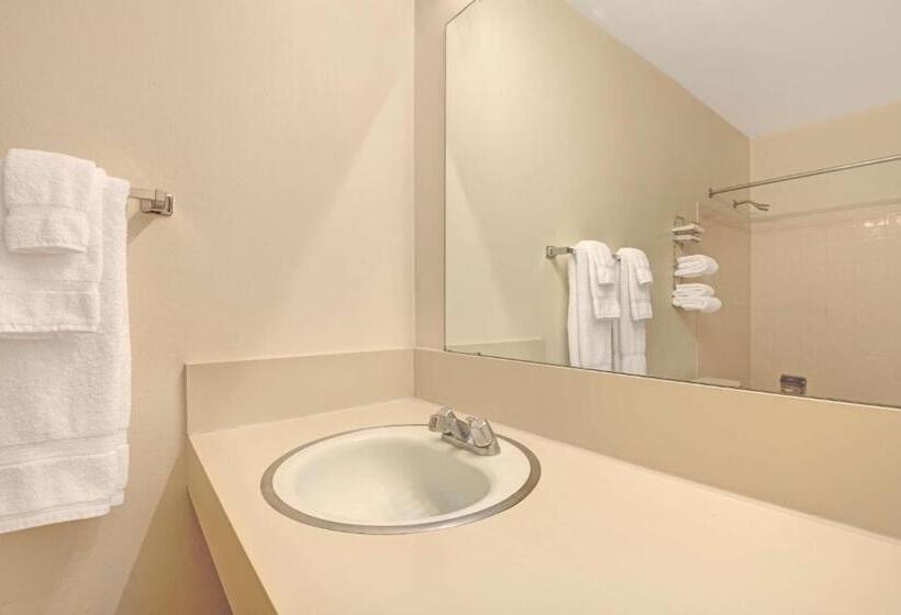 غرفة قياسية, Travelodge By Wyndham Laramie