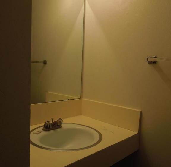 جناح سرير كينج, Travelodge By Wyndham Laramie