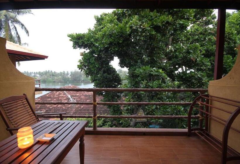 デラックスルーム, Laluna Ayurveda Resort