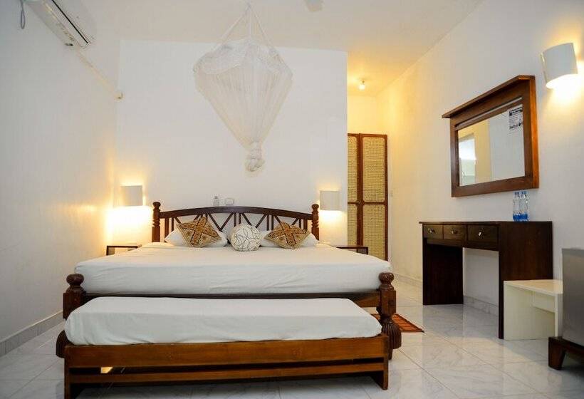 Номер Deluxe, Laluna Ayurveda Resort
