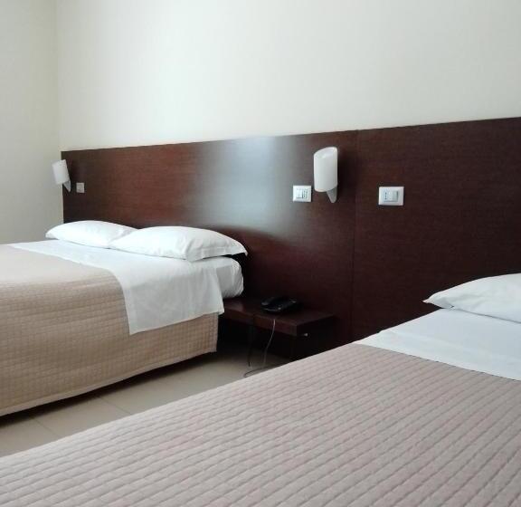 Номер Стандарт Трехместный, Martur Resort