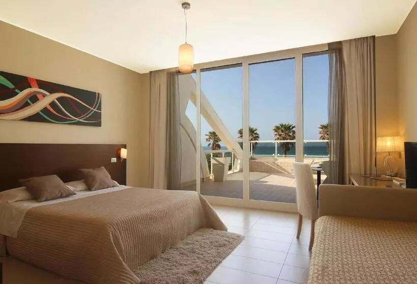 اتاق استاندارد با چشم‌انداز دریا, Martur Resort