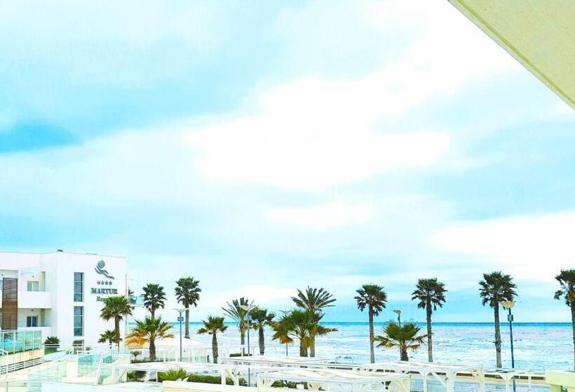 Четырехместный Номер Стандарт с Балконом, Martur Resort