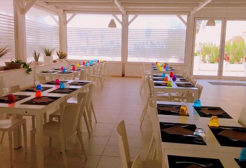 Четырехместный Номер Стандарт с Балконом, Martur Resort