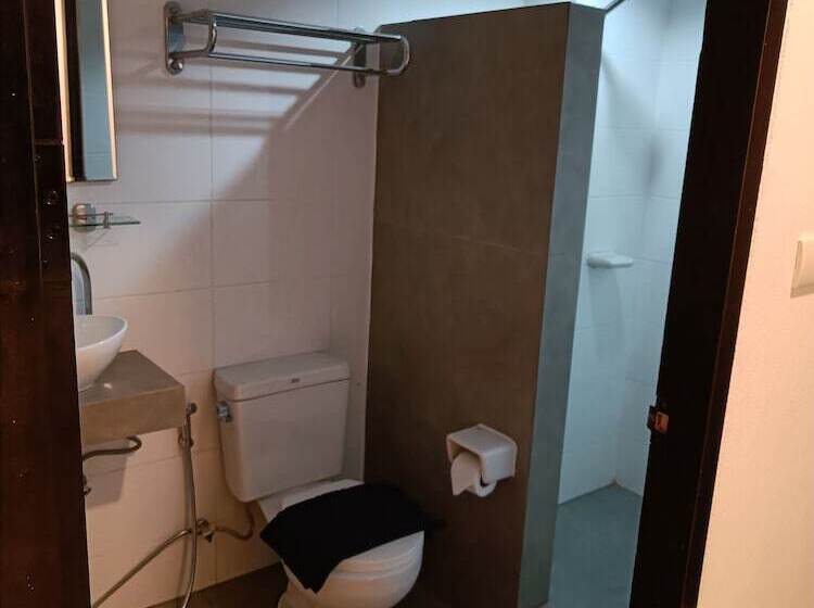 غرفة قياسية, Noble House Patong