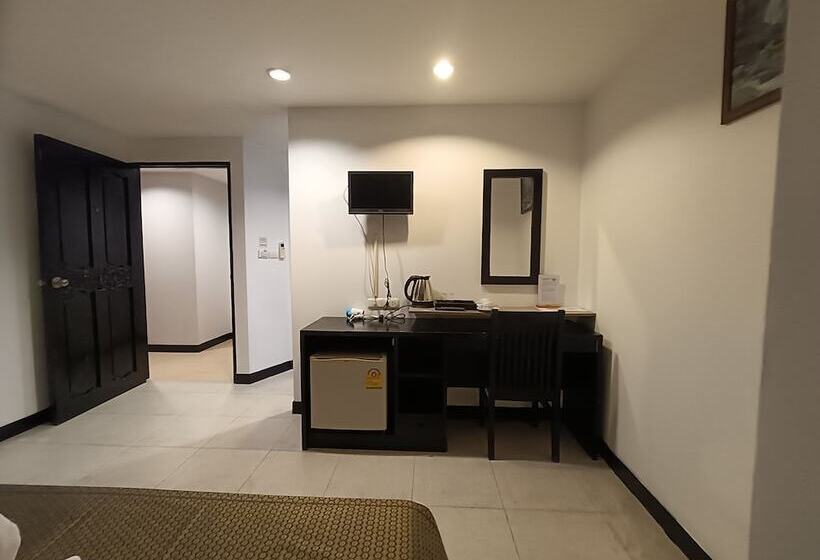 غرفة قياسية, Noble House Patong