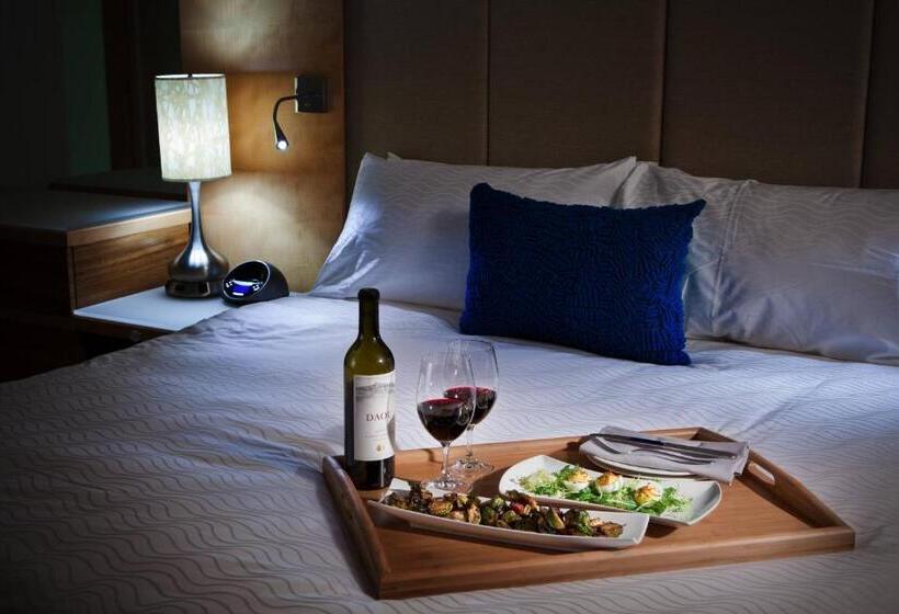 جناح مطلّ علي البحر, Pier South Resort, Autograph Collection