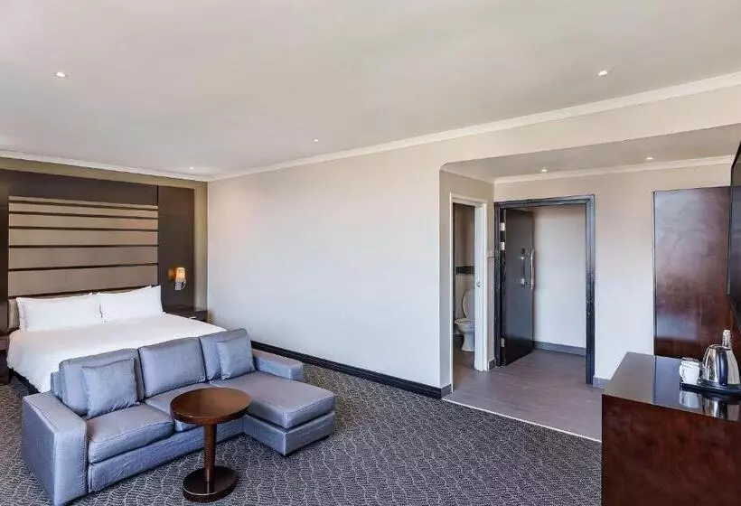 اتاق استاندارد با تخت بزرگ, Protea Hotel By Marriott Lusaka Tower