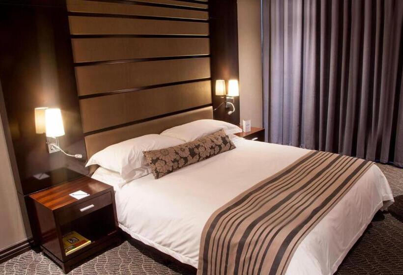 اتاق استاندارد با تخت بزرگ, Protea Hotel By Marriott Lusaka Tower