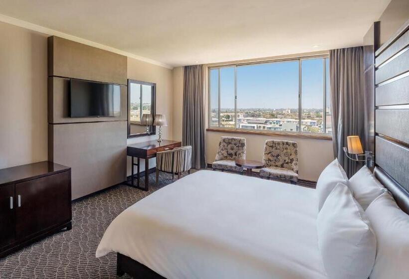 اتاق استاندارد با تخت بزرگ, Protea Hotel By Marriott Lusaka Tower