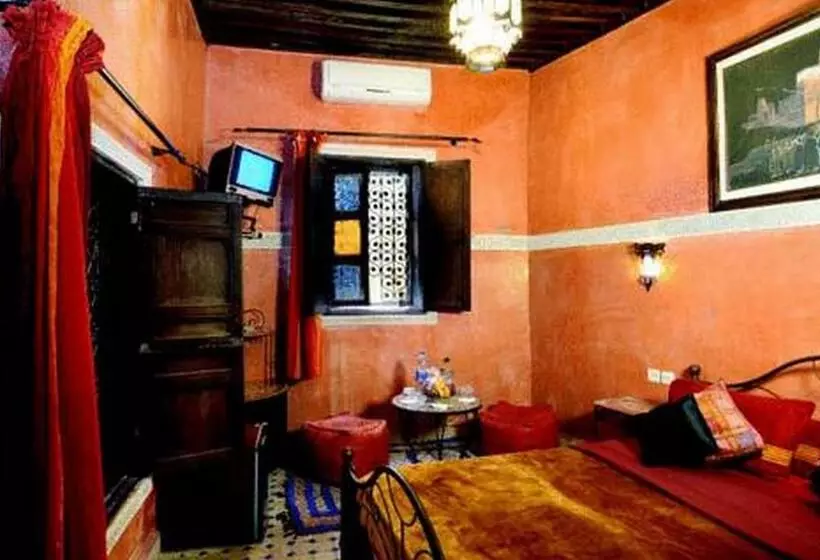 اتاق عادی یک تخته, Riad Anass Al Ouali